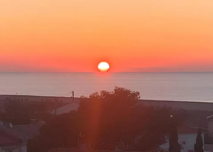 Appartement Avec Jardin Et Parking Prive A 3 Min A Pied De La Plage St Pierre La Mer